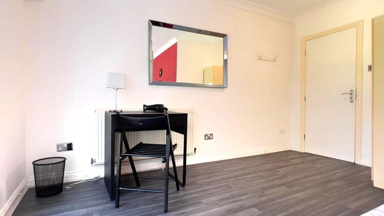 Aldgate Rooms London Exterior foto